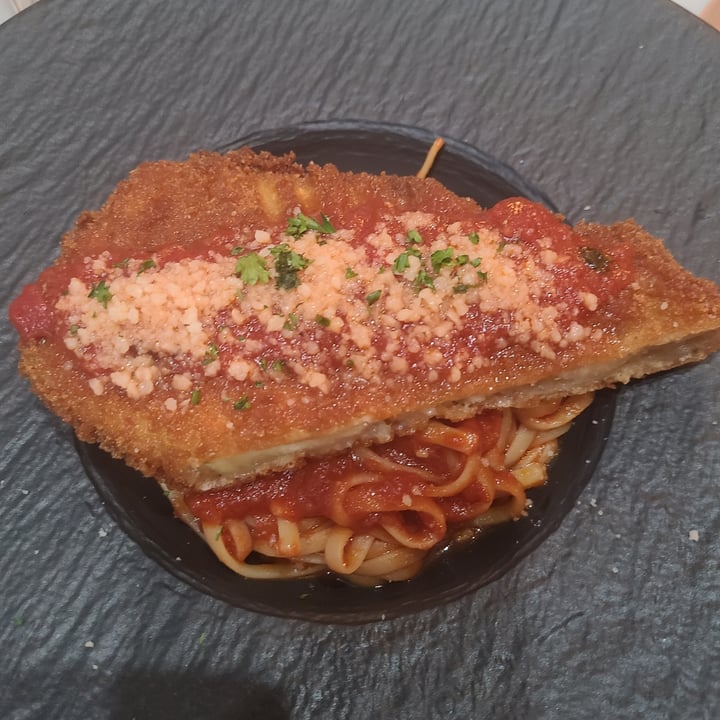 review photo of Gaia & Loki Eggplant Parmigiana shared by @nee2 on 20 Oct 2022 - review