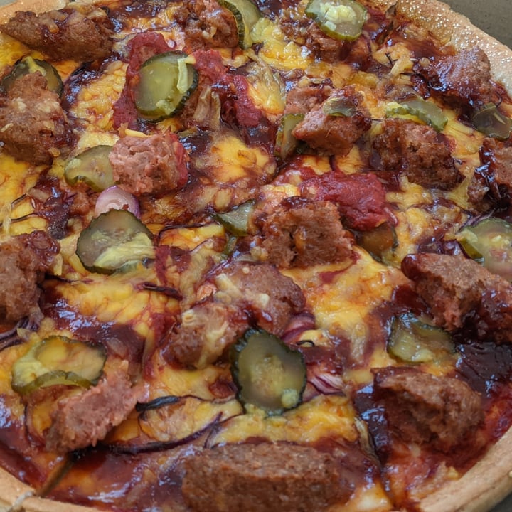 photo of Hell Pizza Vegan burger Pizza shared by @vishika on  04 Aug 2021 - review