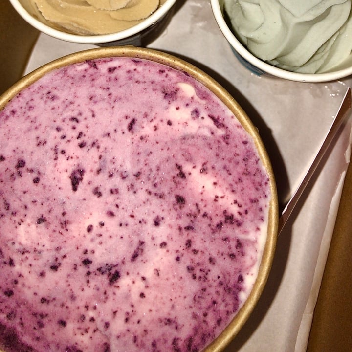 review photo of Lococo Creamery Blue Moon shared by @auralins on 09 Jun 2020 - review