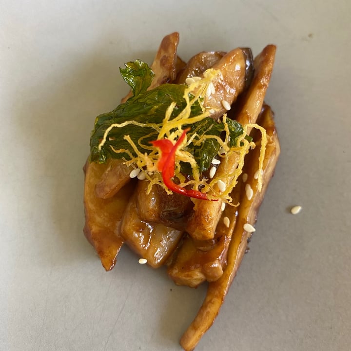 review photo of Chefs Warehouse at Maison Roast Cauliflower, Teriyaki Noodle Dish & Braised Mushrooms shared by @kriscallyhenry on 25 Mar 2022 - review