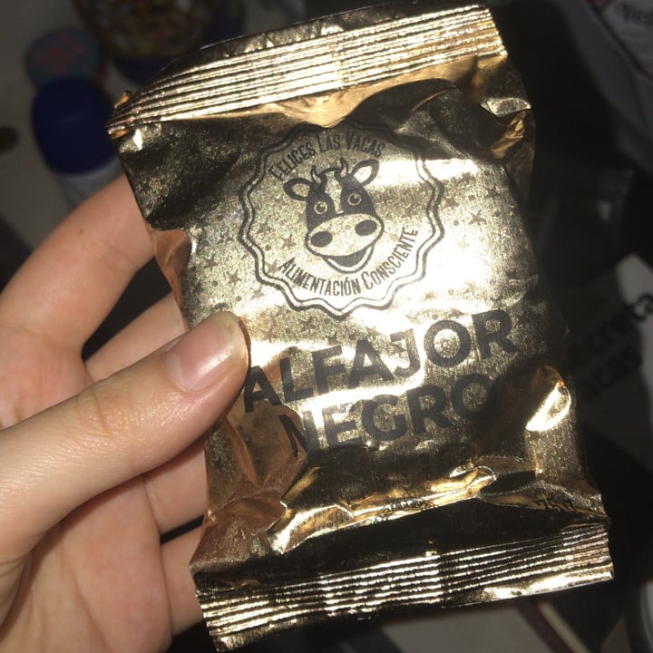 review photo of Felices Las Vacas Alfajor Negro shared by @trinu on 29 May 2021 - review