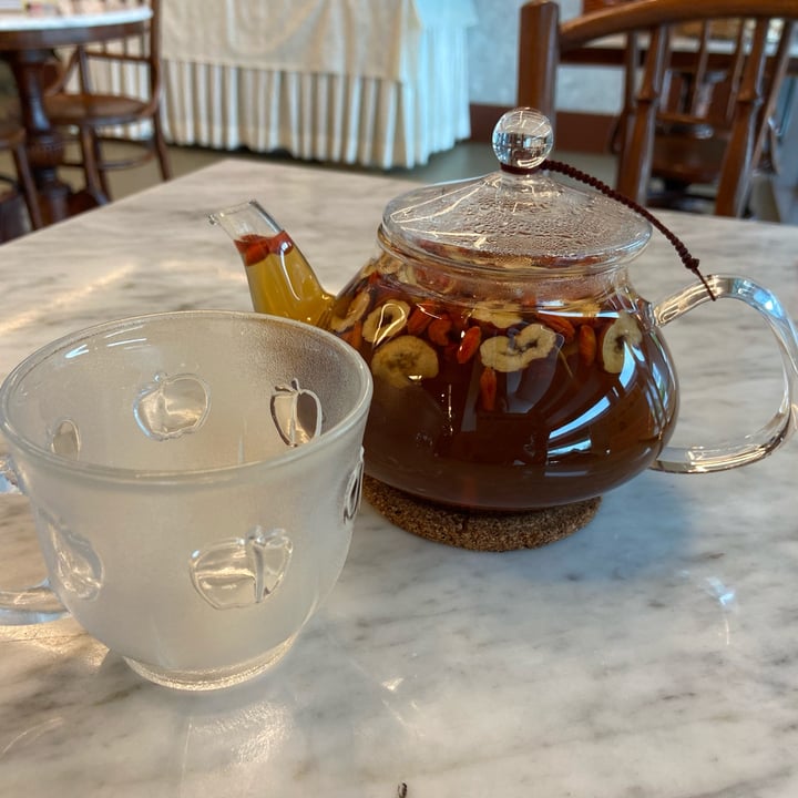 photo of Water Drop Tea House -- FGS (S) Logan Tea shared by @ypsssss on  12 Apr 2022 - review