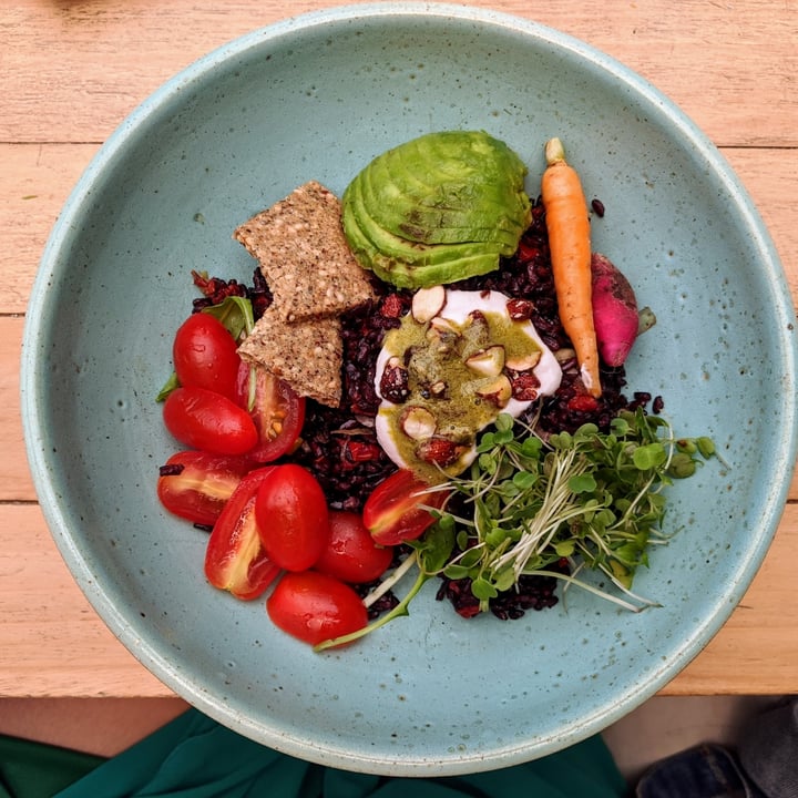 photo of Urban Farmcy bowl mediterrâneo shared by @babica on  11 Jul 2021 - review