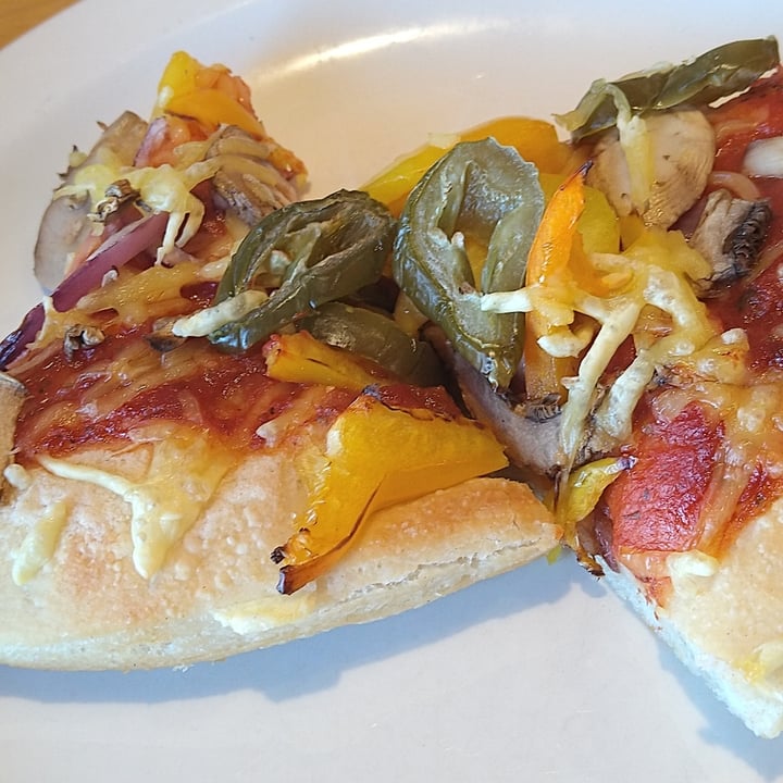 review photo of Pizza Hut Restaurants Vegan Hot 'N' Spicy Veg shared by @ben20 on 25 Jun 2022 - review