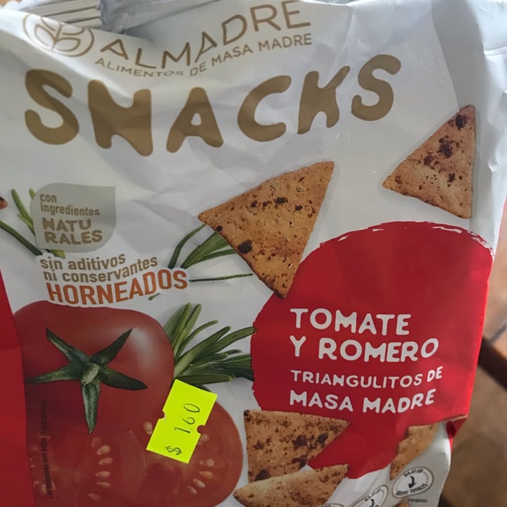 photo of Almadre Triangulitos De Masa Madre Sabor Tomate Y Romero shared by @ladybiird on  19 Mar 2022 - review