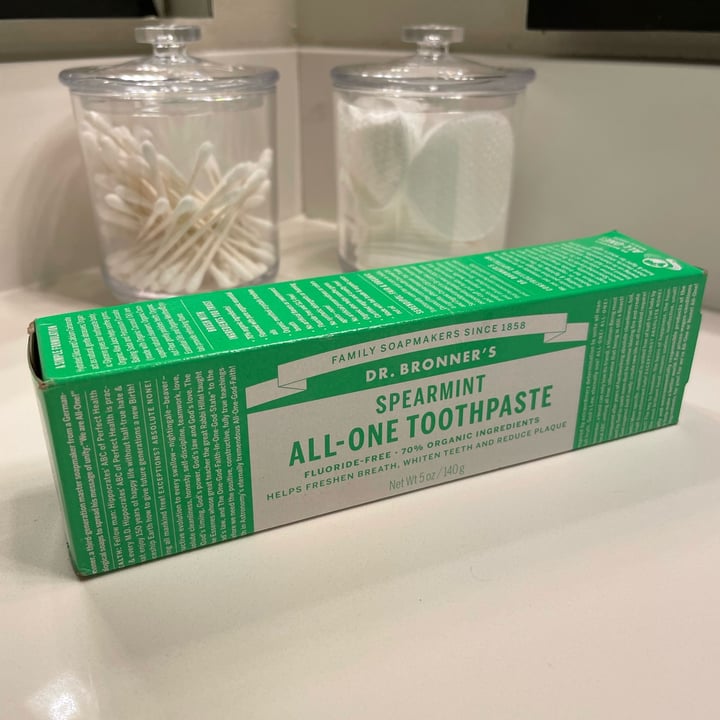 photo of Dr. Bronner's Toothpaste  spearmint shared by @vnichole on  05 May 2022 - review