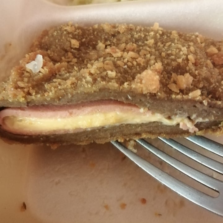 photo of Gordis Vegan Food Comida Corrida - Milanesa Cordon Bleu shared by @anheloski on  14 Sep 2021 - review