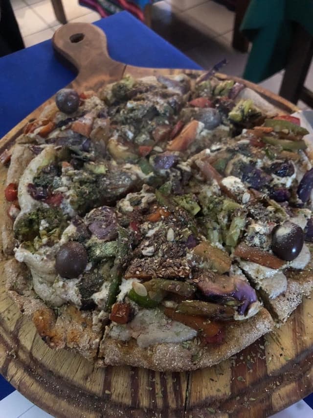 Foto del piatto “Pizza Con Vegetales Salteados”