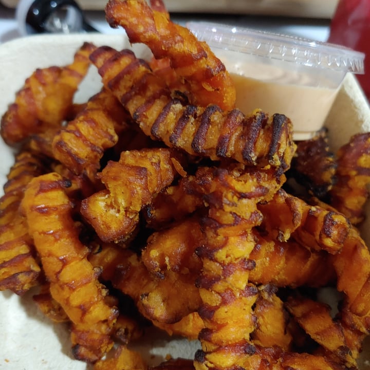 photo of Veggie Grill Sweet Potato Fries shared by @treenuh on  04 Jan 2021 - review