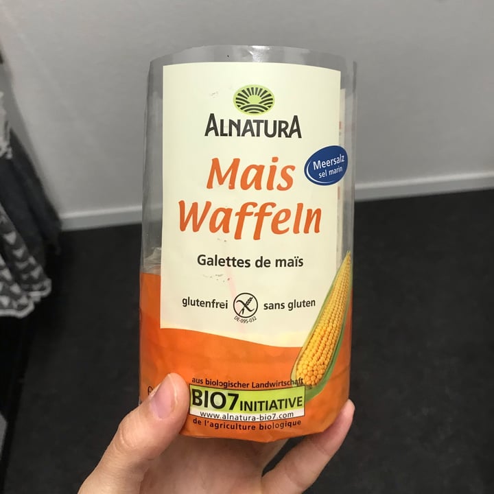 photo of Alnatura Mais Waffeln shared by @fiorella00 on  10 Mar 2022 - review