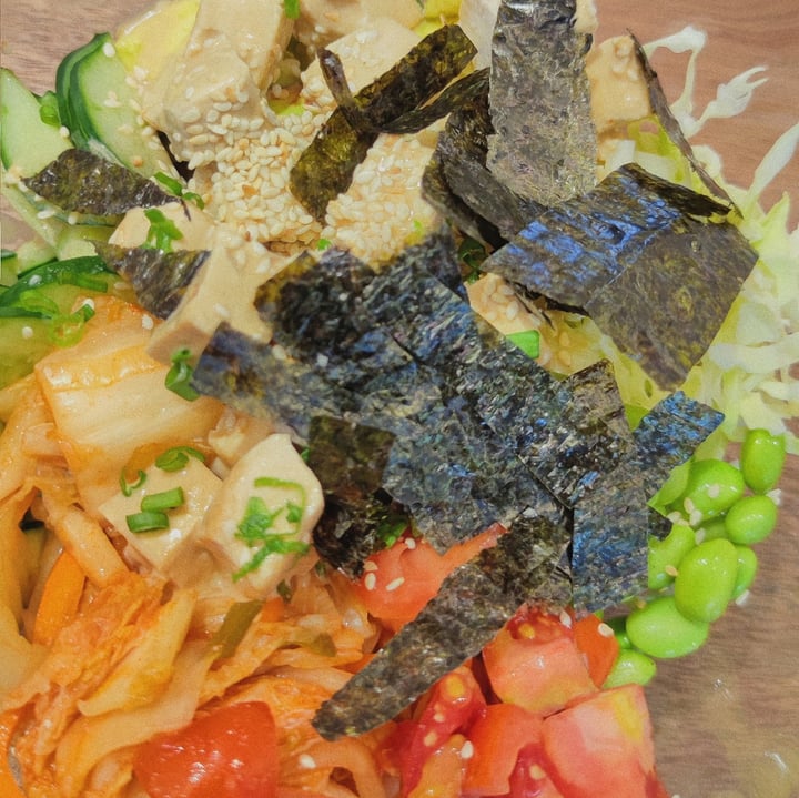 photo of Healthy Ubud Kimchi Poke Bowl shared by @activisthub on  14 Apr 2021 - review