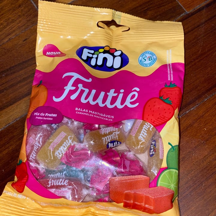review photo of Fini Balas Mastigáveis shared by @naju on 15 Jul 2021 - review