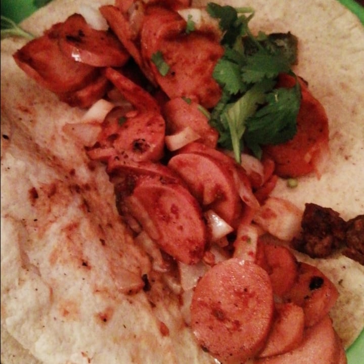 photo of Veganísimo Loncheria Vegana Taco salchicha shared by @naynaynay on  23 Feb 2022 - review