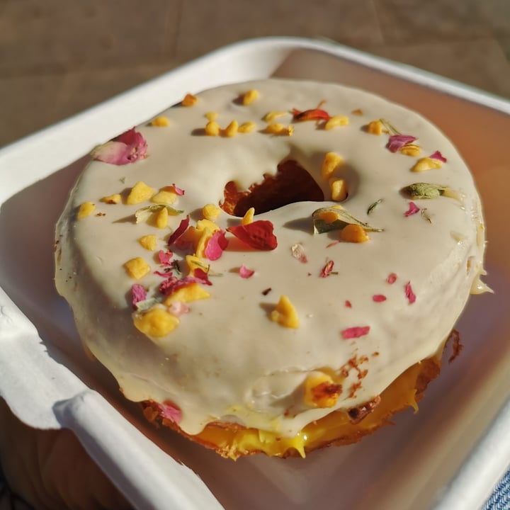 review photo of Chök The Chocolate Kitchen Kronut shared by @chfav on 17 Aug 2020 - review