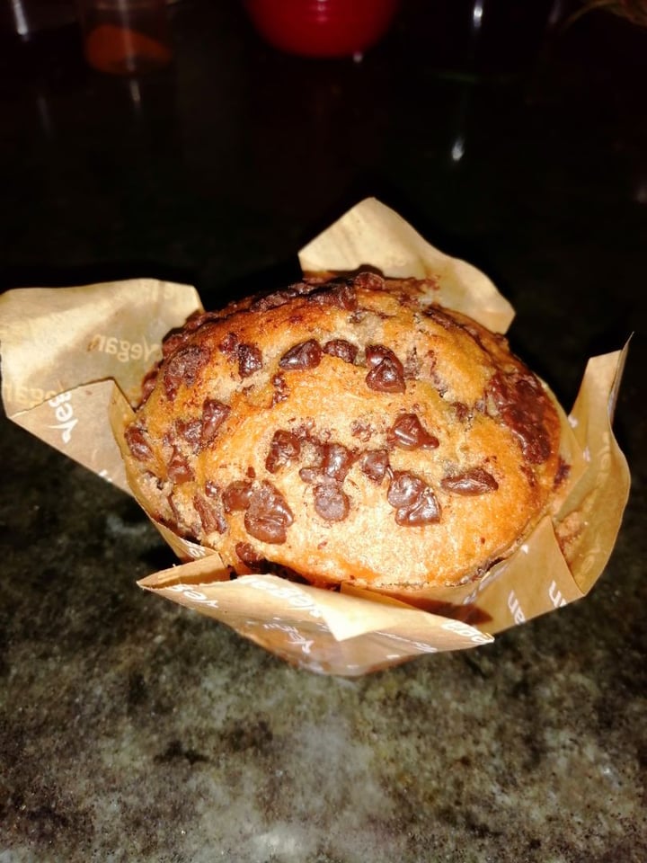 photo of ALDI Chocolate Chip Muffin shared by @ivushka on  13 Mar 2020 - review