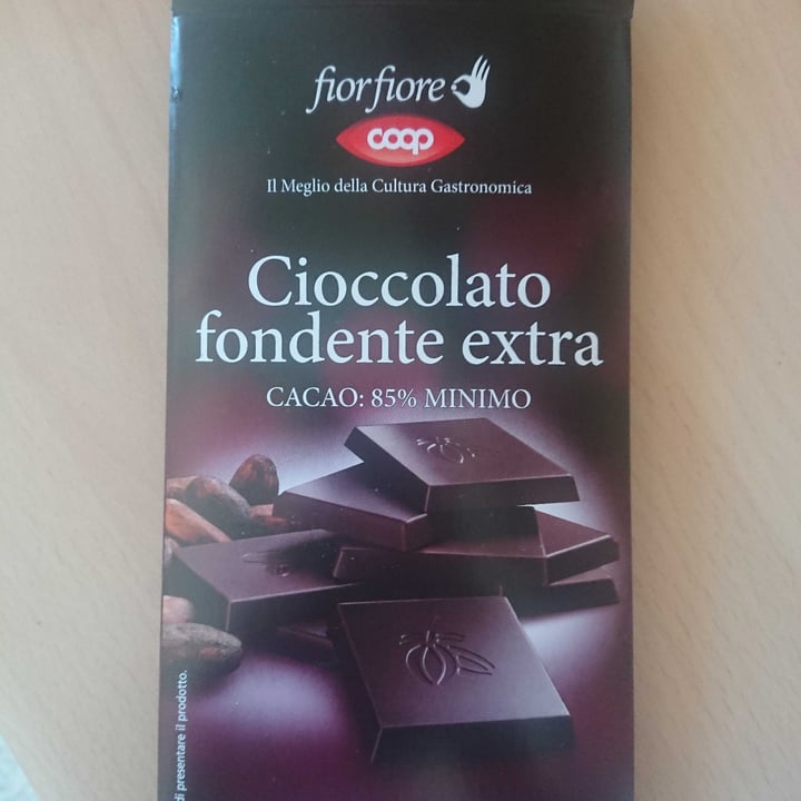 photo of Coop Cioccolato Fondente Extra shared by @fofy on  15 Apr 2022 - review