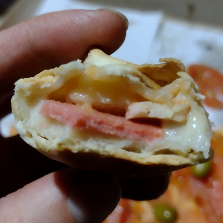 photo of Haeven, Comida vegana Empanada De Jamón Y Muzza shared by @alexis-furioso on  17 Aug 2021 - review