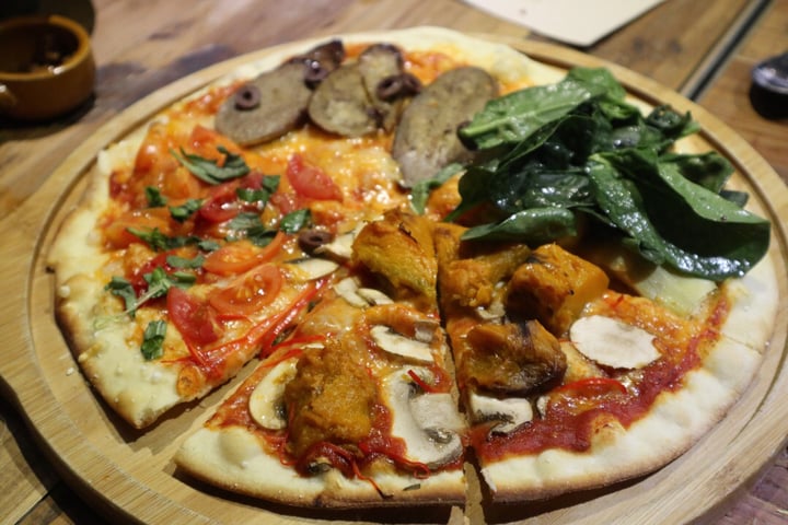 photo of POP Vegan Four Seasons Pizza shared by @kaylabear on  10 Mar 2019 - review