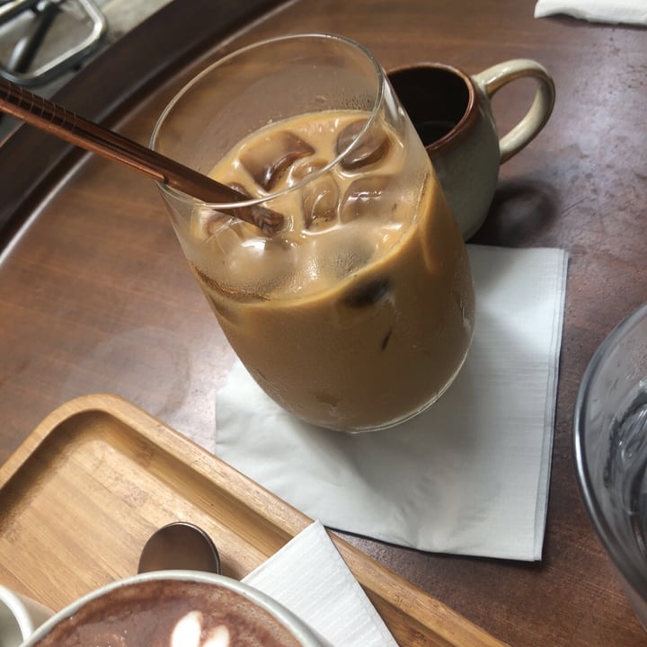photo of Bearded Bella Iced Oatmeal Latte shared by @khaleila on  16 Dec 2019 - review