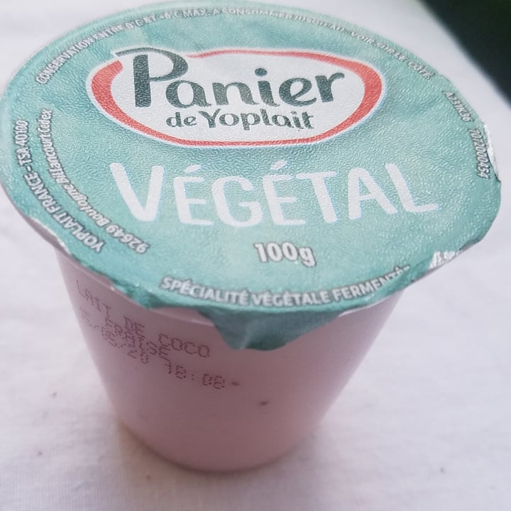 review photo of Panier de yoplait Yaourt Coco Fraise shared by @uncourantdevert on 11 May 2020 - review
