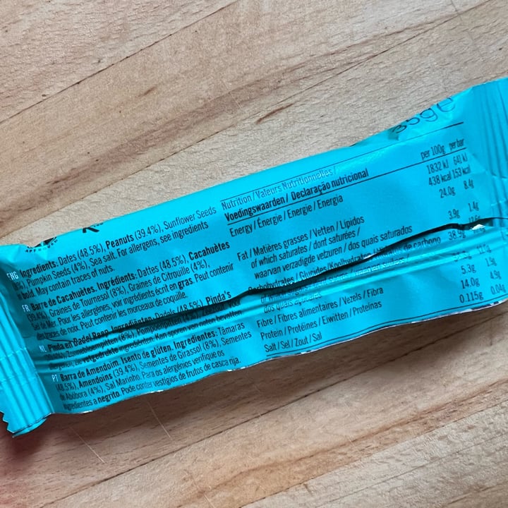 photo of Rude health Peanut Bar (Date & Seed) shared by @chiariconta on  24 May 2022 - review