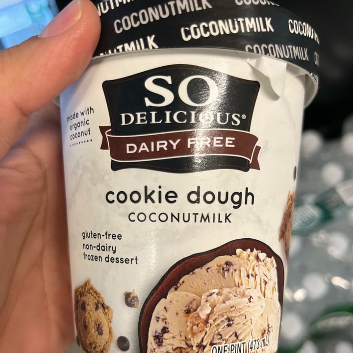 photo of So Delicious Dairy Free SoyMilk Cookie Dough shared by @christianevfr on  17 May 2022 - review
