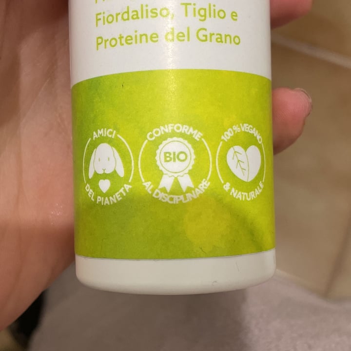 photo of Gentleaf Bio Shampoo trattamento anti caduta shared by @giorgi23 on  12 Jan 2022 - review