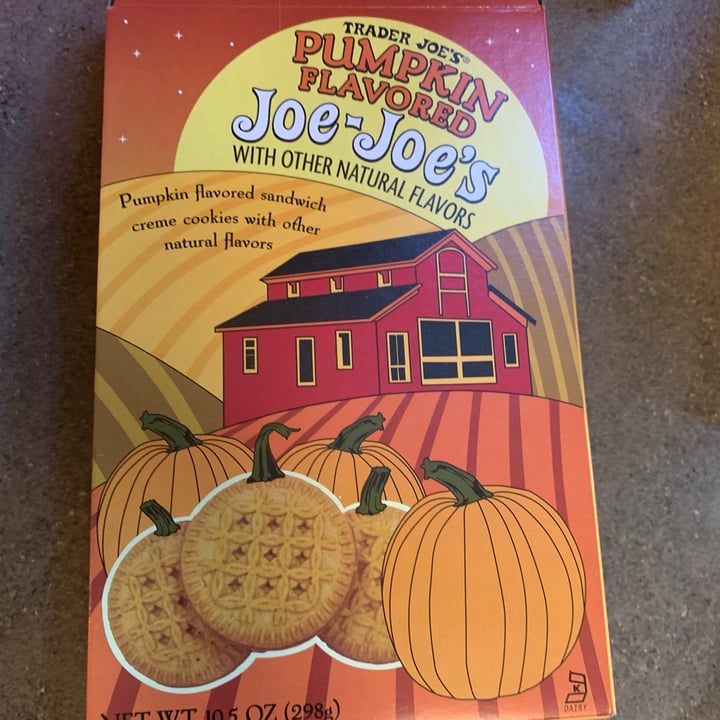 photo of Trader Joe's Pumpkin Joe-Joe’s shared by @jeremytheape on  10 Oct 2022 - review