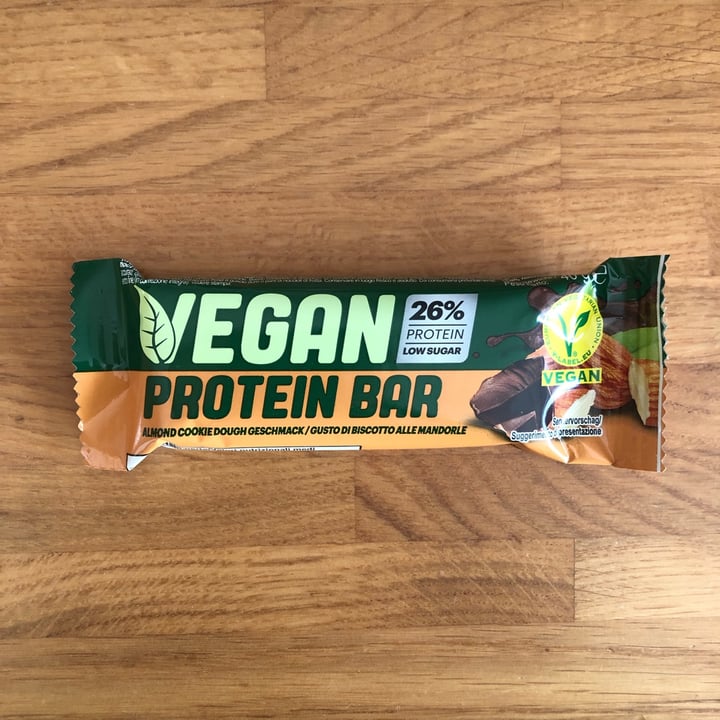 photo of Vemondo vegan protein bar-biscotto alle mandorle shared by @irenerass on  09 Dec 2022 - review