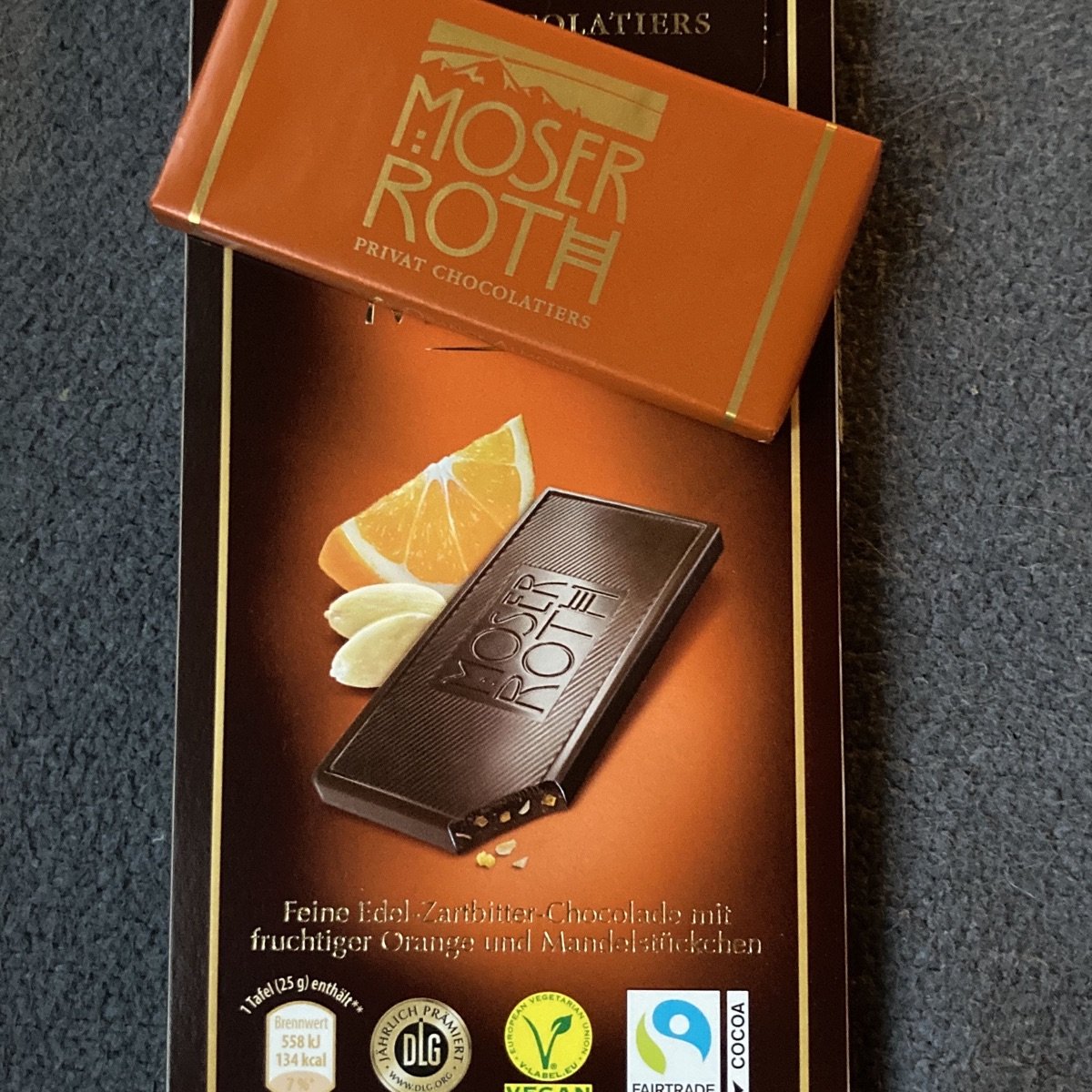 Orange & Almond Chocolate at Moser Roth - Review by @tinaberlina | abillion