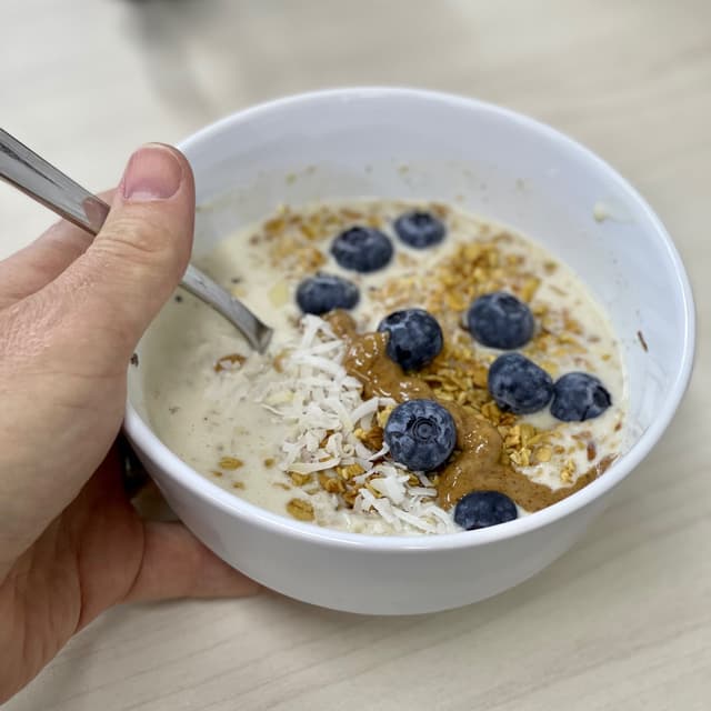 Foto del plato “Blueberry Coconut Overnight Oats”