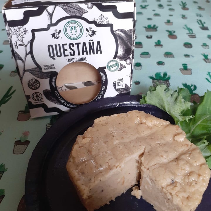 photo of Felices Las Vacas Questaña Queso Vegano Tradicional shared by @anita2218 on  13 Sep 2021 - review