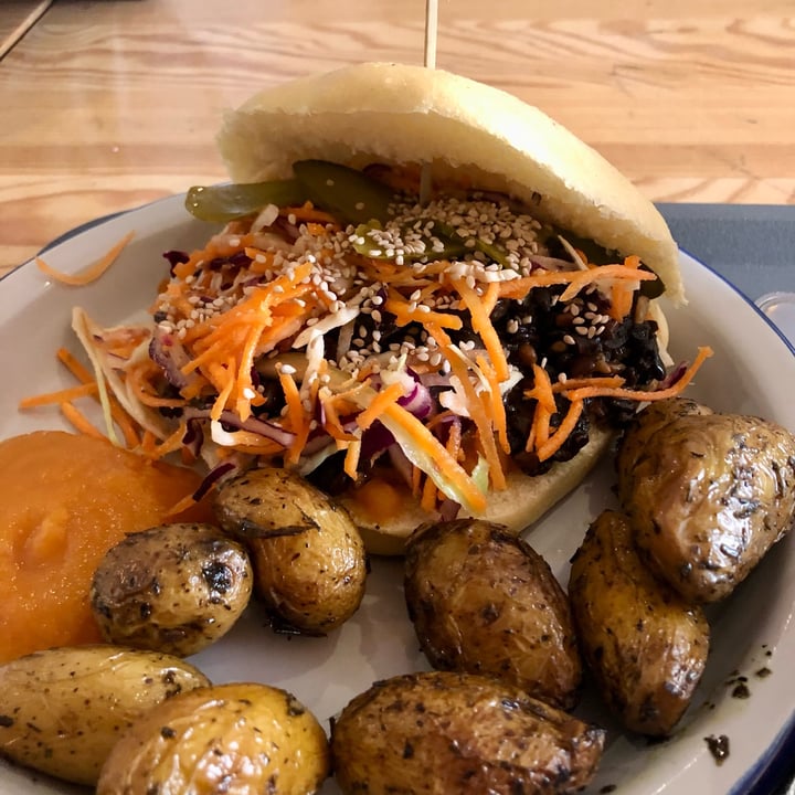 review photo of Le Crémieux Bao vegan shared by @ginevrafigini on 15 Nov 2022 - review