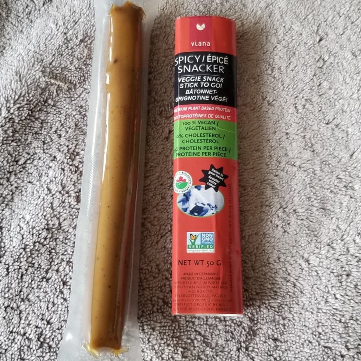 review photo of Viana Spicy Snacker Veggie Snack Sausage shared by @handeela on 21 Jun 2020 - review