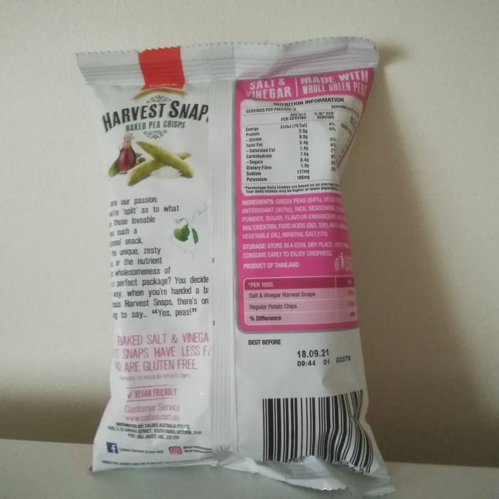 photo of Calbee Harvest Snaps Salt and Vinegar shared by @veganadam on  29 Aug 2021 - review