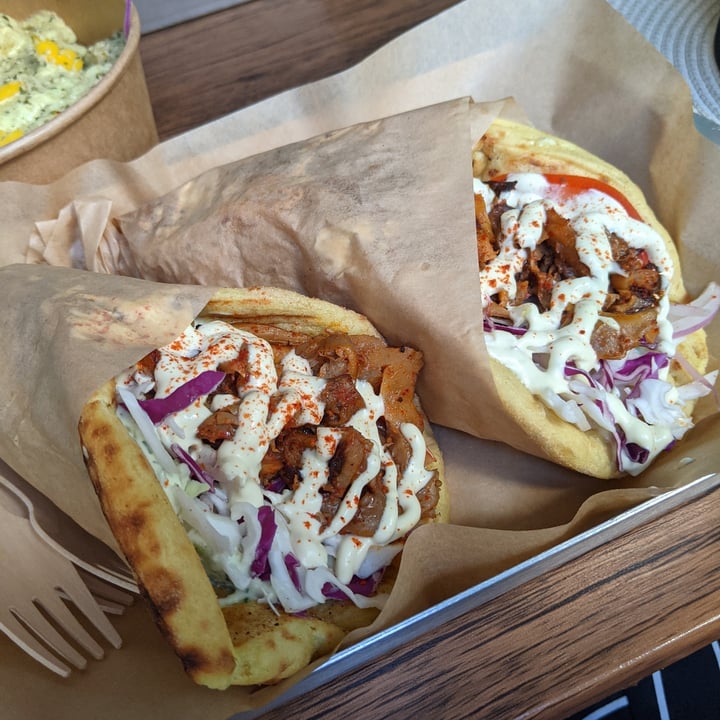 photo of Vegan Beat Gyros shared by @the-cat-whisperer on  30 Jul 2021 - review