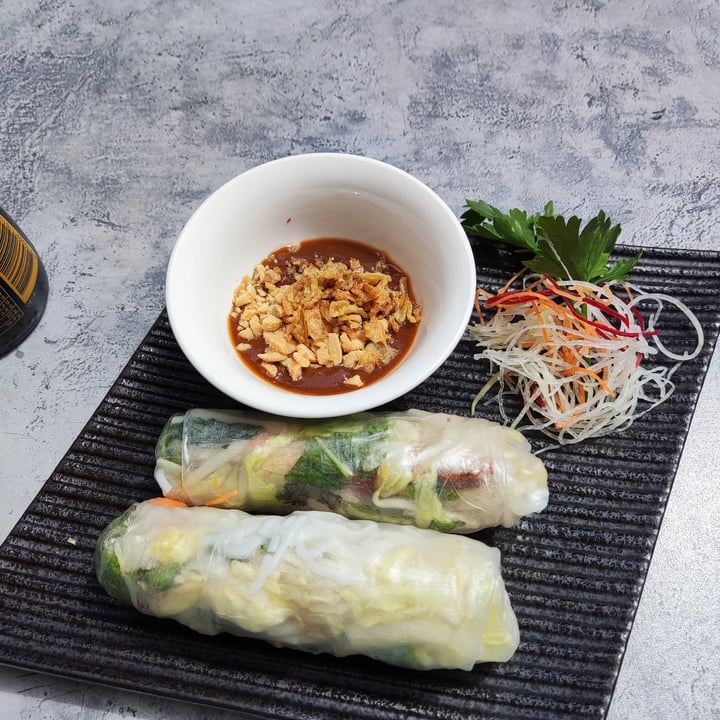 review photo of My Hảo - Vietnamese Vegan Cuisine sommerrolle shared by @ceci98 on 11 Jun 2022 - review