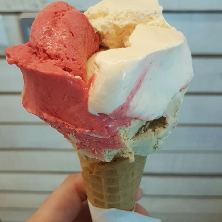 photo of Ama Gelateria Gelato shared by @mircopergreffi on  08 Jun 2022 - review