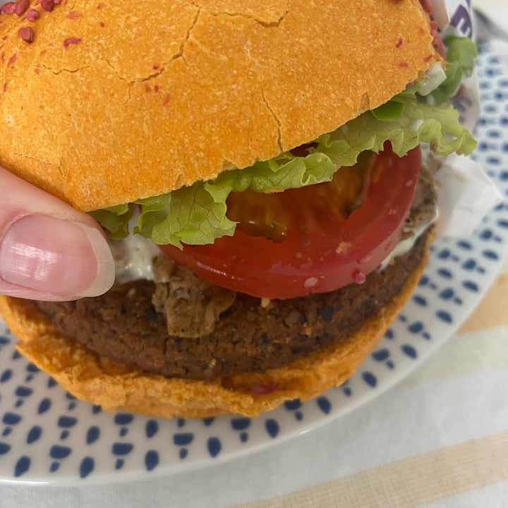 review photo of Flower Burger Hercules shared by @giuliapelli on 21 Nov 2022 - review