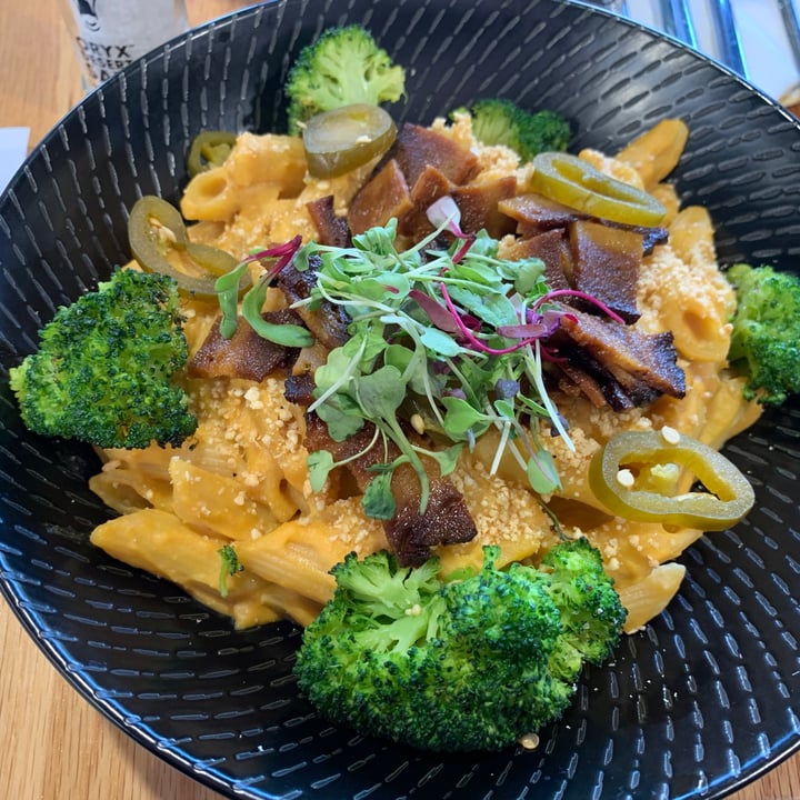 photo of Kaylee's Eatery Vegan Mac And Cheese shared by @kerrbear on  29 May 2021 - review