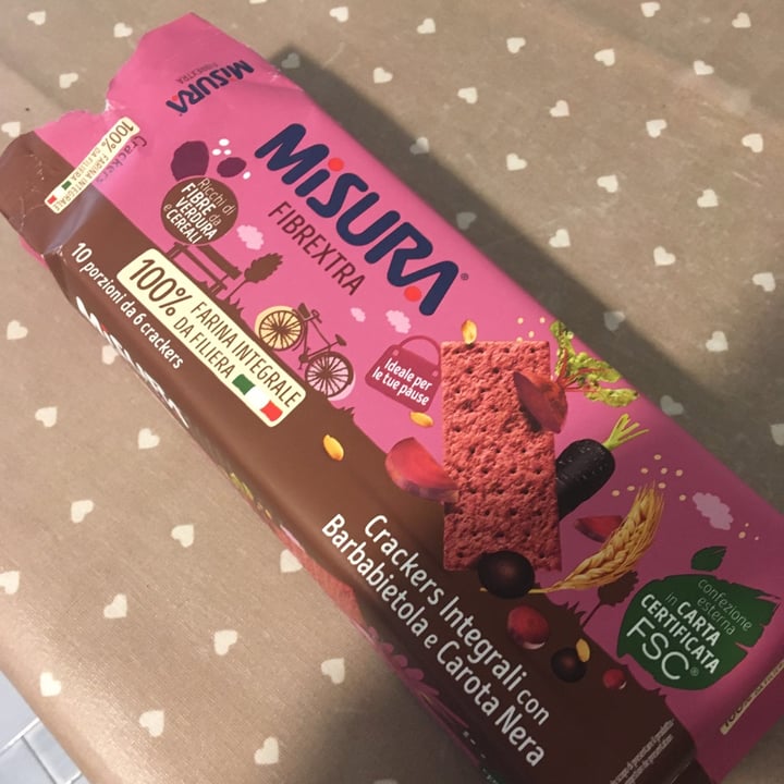 photo of Misura Crackers Integrali con Barbabietola e Carota Nera - Fibraextra shared by @raffaelemaiolini on  18 Apr 2021 - review