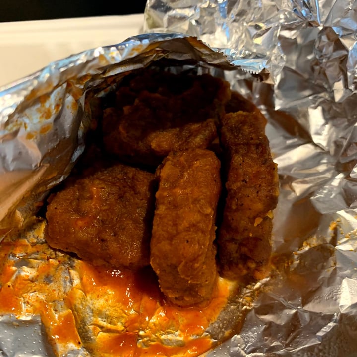 photo of Fat Vegan Alitas Buffalo shared by @leeponce on  26 Aug 2021 - review