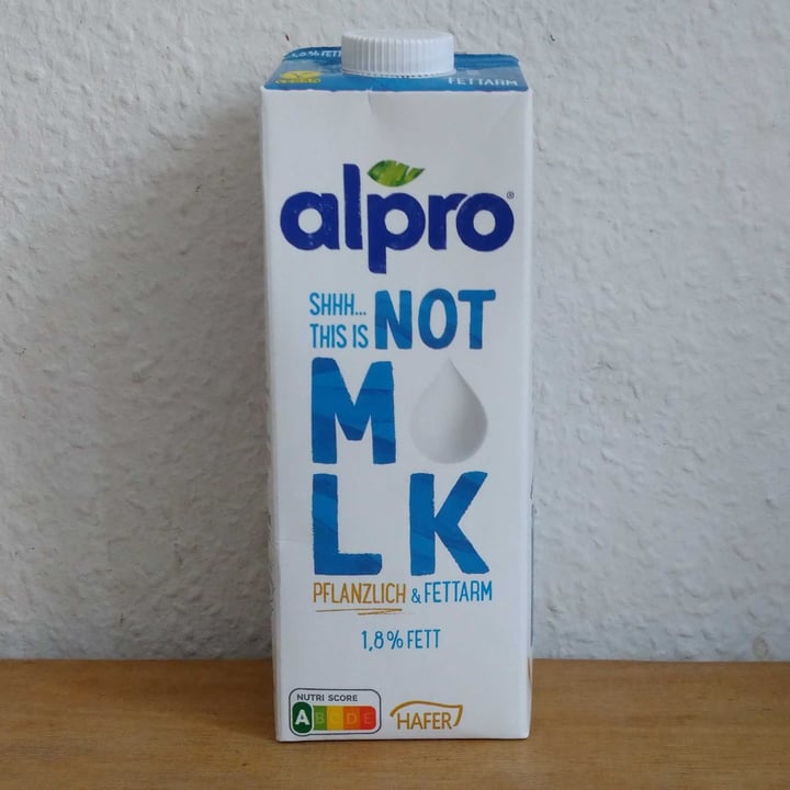 photo of Alpro Shhh… This Is Not Milk 3,5% shared by @marcosfeminella on  31 Mar 2022 - review