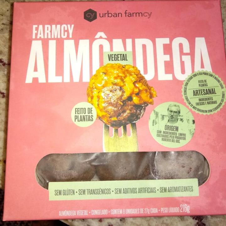 review photo of Urban Farmcy Almôndegas shared by @anadenegri on 12 May 2022 - review