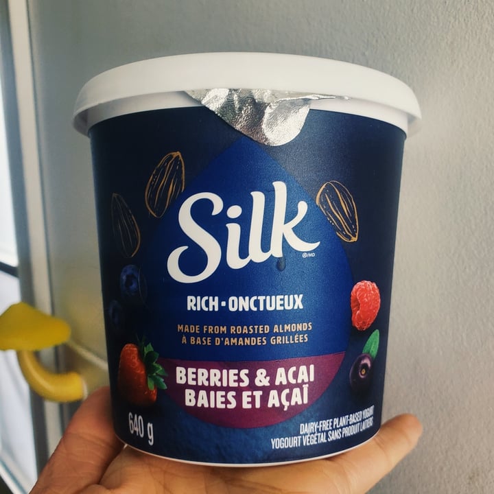 photo of Silk Berries & Acai Cultured Almond Yogurt shared by @emmathestrange on  15 Dec 2022 - review