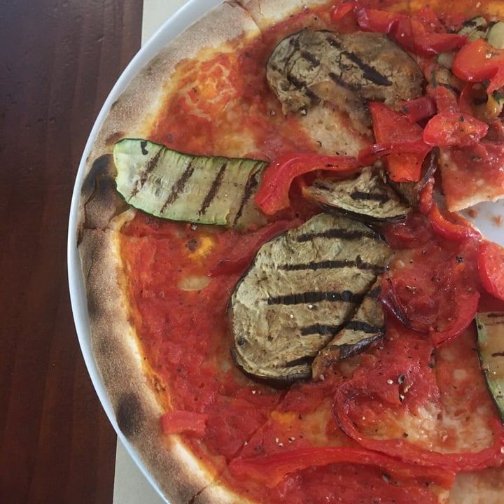 photo of Ristorante La Zingarella Pizza Vegetariana Senza Mozzarella shared by @silva61 on  02 Nov 2020 - review