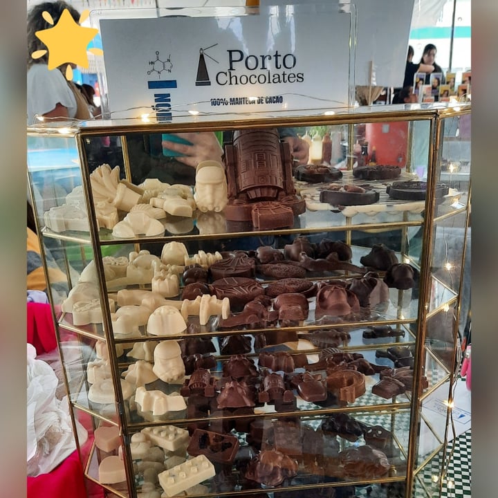 photo of Porto chocolates vegan chocolate blanco con arándanos shared by @uvazombie on  19 Jun 2022 - review