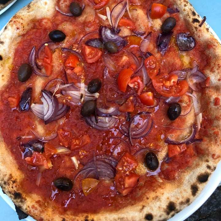 photo of Parma di Vinibenedetti Bio Pizza Vegan Mit Oliven Zwiebeln shared by @shuggerlee on  25 May 2022 - review