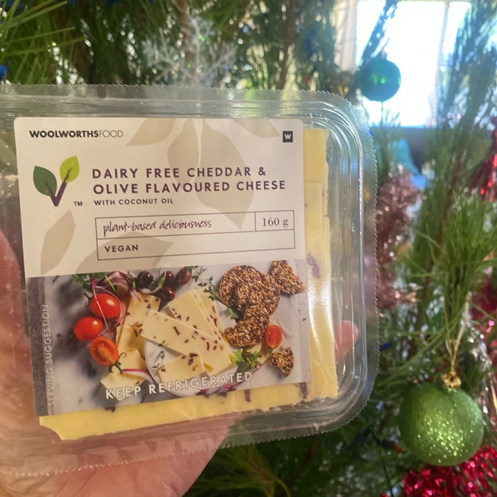 photo of Woolworths Food Dairy free cheddar and olive flavoured shared by @marcytheresa on  18 Dec 2021 - review