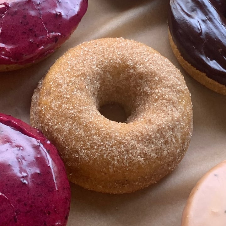 photo of Rainbow Bakery Cinnamon Sugar Donut shared by @moozoogabba on  20 Aug 2022 - review